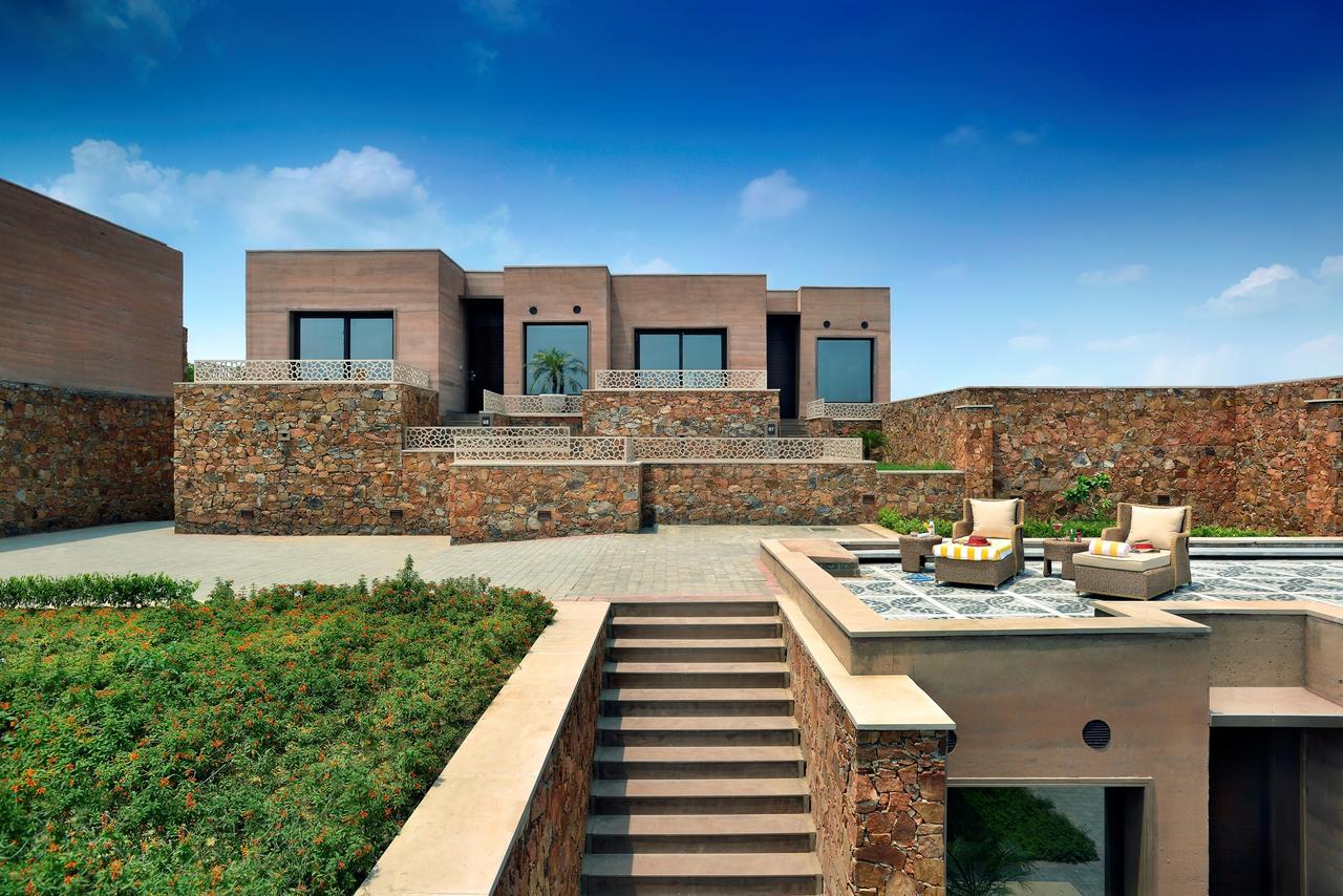 The Lalit Mangar Otel Dhauj Dış mekan fotoğraf