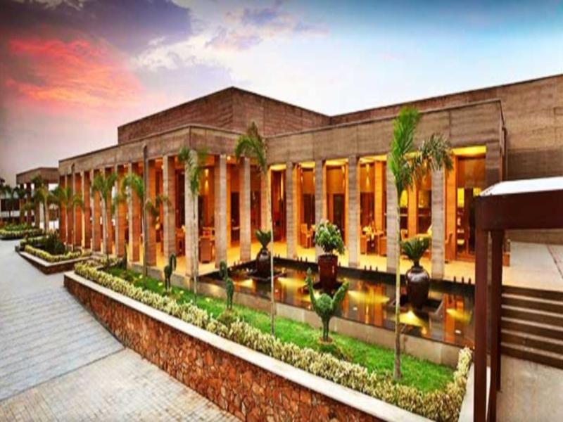 The Lalit Mangar Otel Dhauj Dış mekan fotoğraf