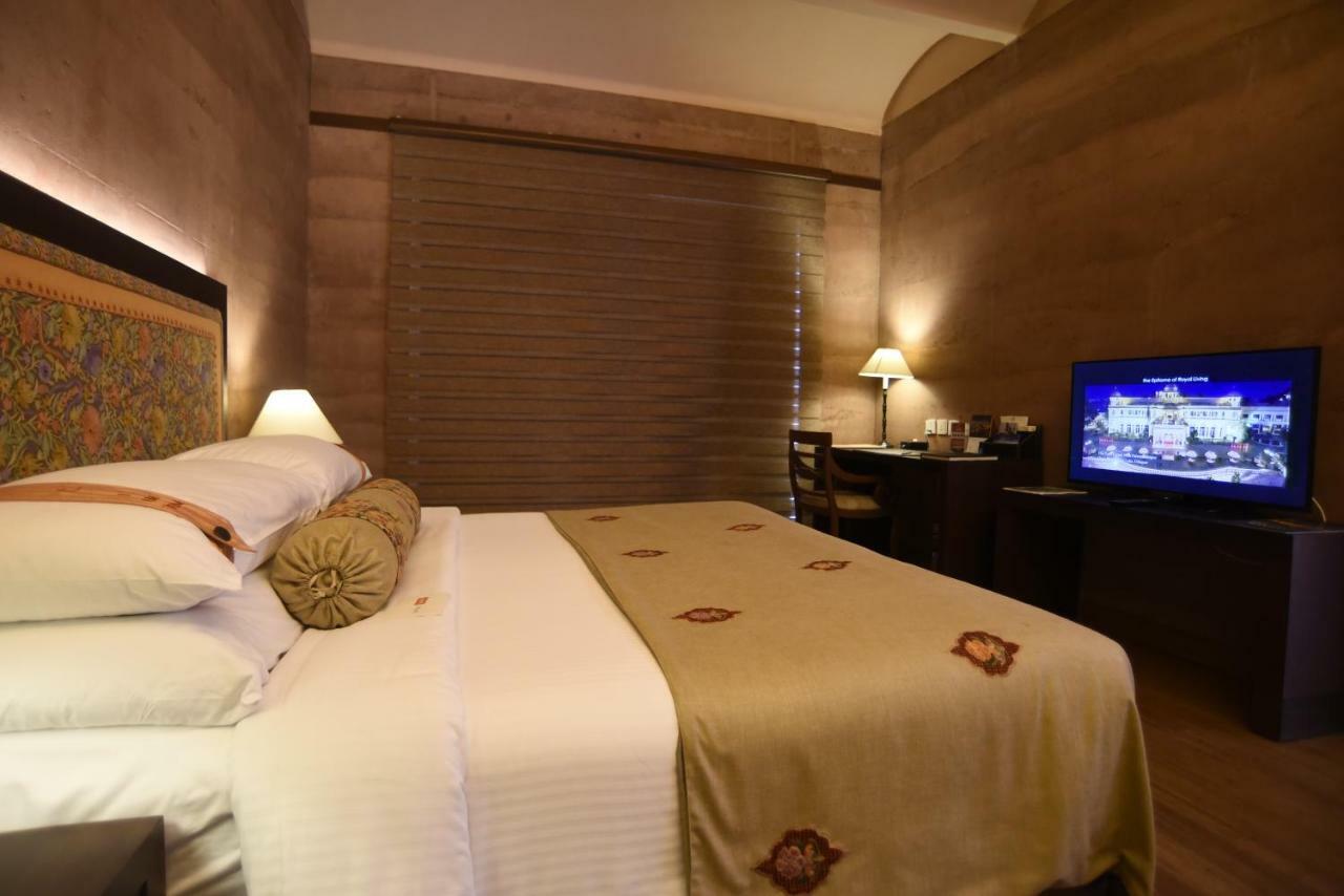 The Lalit Mangar Otel Dhauj Dış mekan fotoğraf