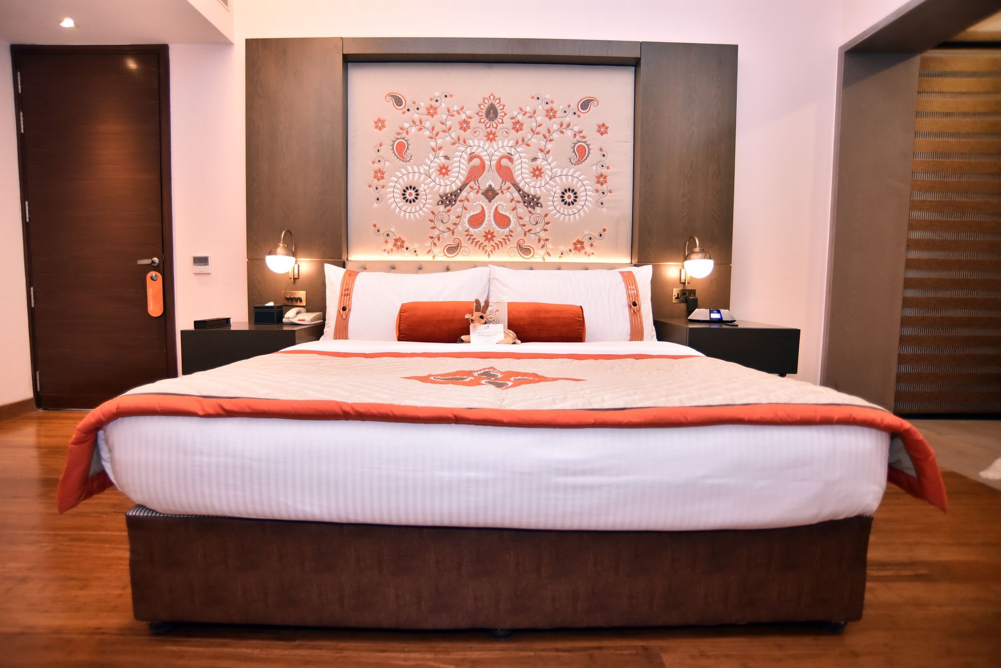 The Lalit Mangar Otel Dhauj Dış mekan fotoğraf