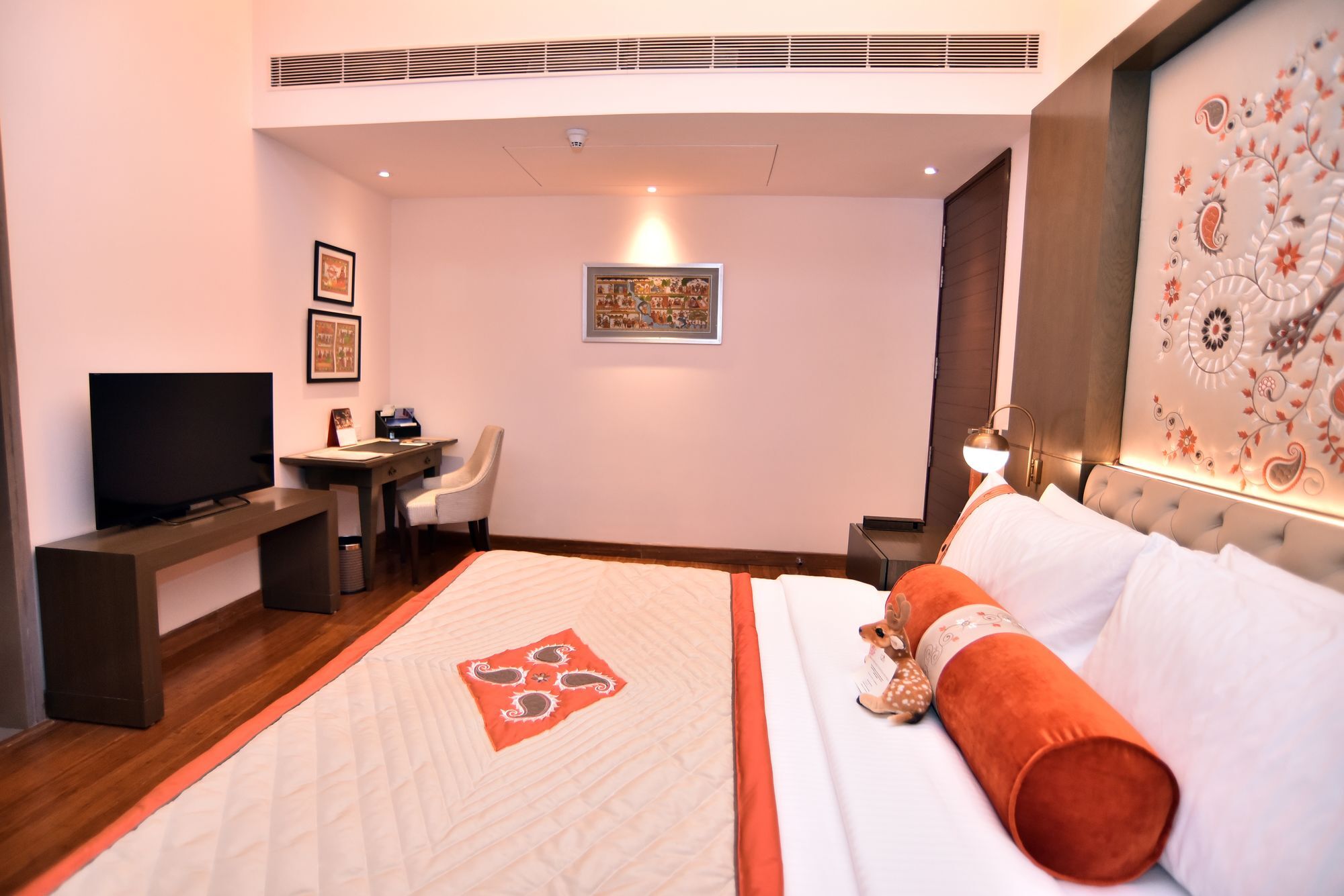 The Lalit Mangar Otel Dhauj Dış mekan fotoğraf